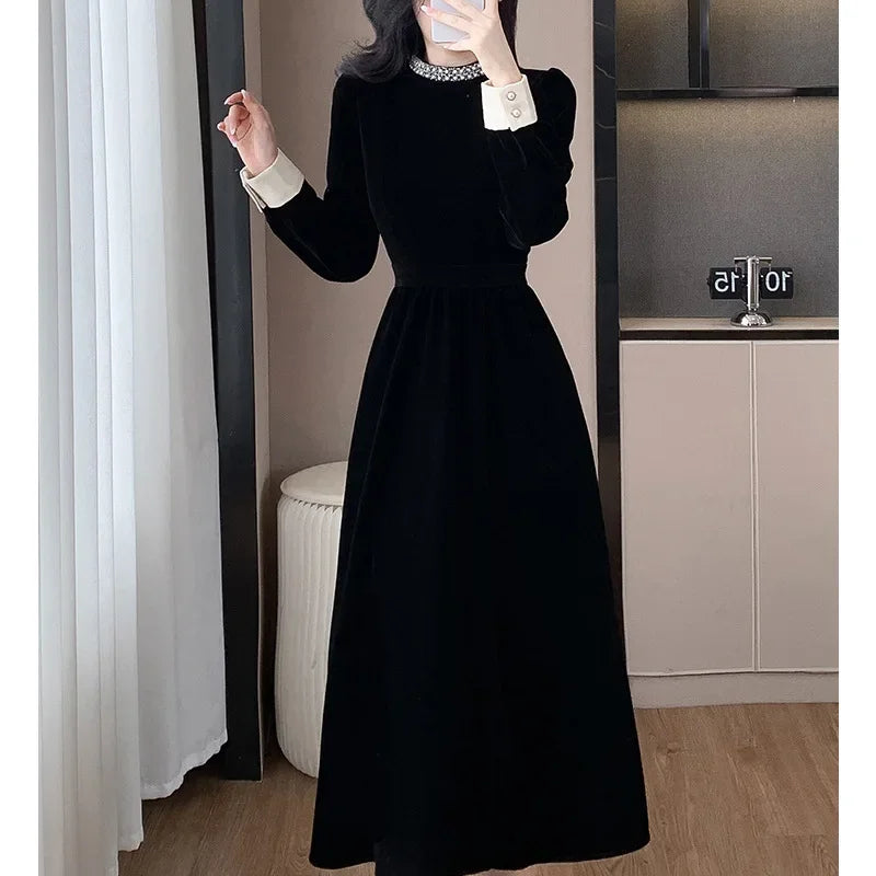 2024 Autumn New Year's Eve Slimming Long Dress In Black Velvet And Waiwan Style Waist-Fitted Prom Gowns One-Piece Ready-To-Wear