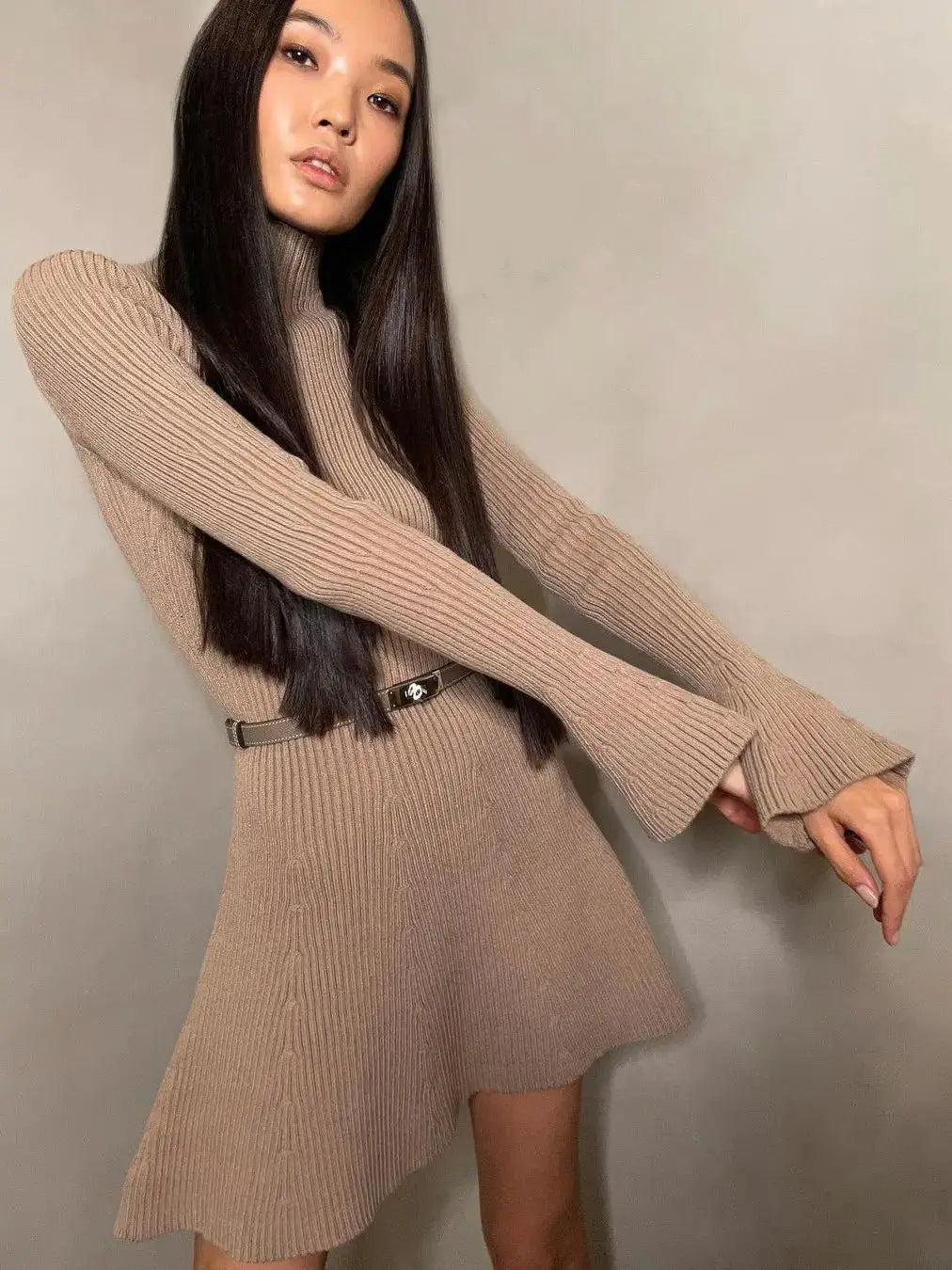 2023 Autumn and Winter Women's Fashion Sexy Dress Temperament High Neck Long Sleeve Waist Short Solid Color Knit Dress INS