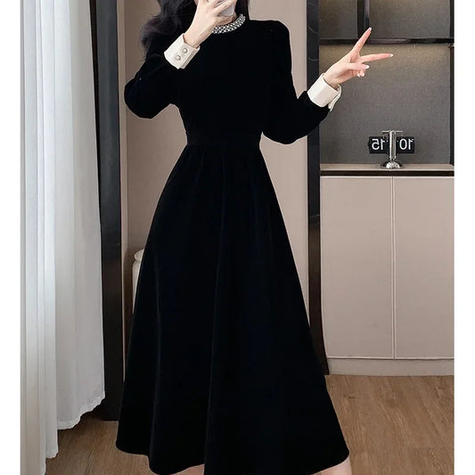 2024 Autumn New Year's Eve Slimming Long Dress In Black Velvet And Waiwan Style Waist-Fitted Prom Gowns One-Piece Ready-To-Wear