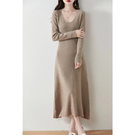 VU Collar Slim Fit 100% Merino Wool Women's AutumnWinter New Style Long Sleeved Warm Solid Color Pullover Fashionable Knit Dress